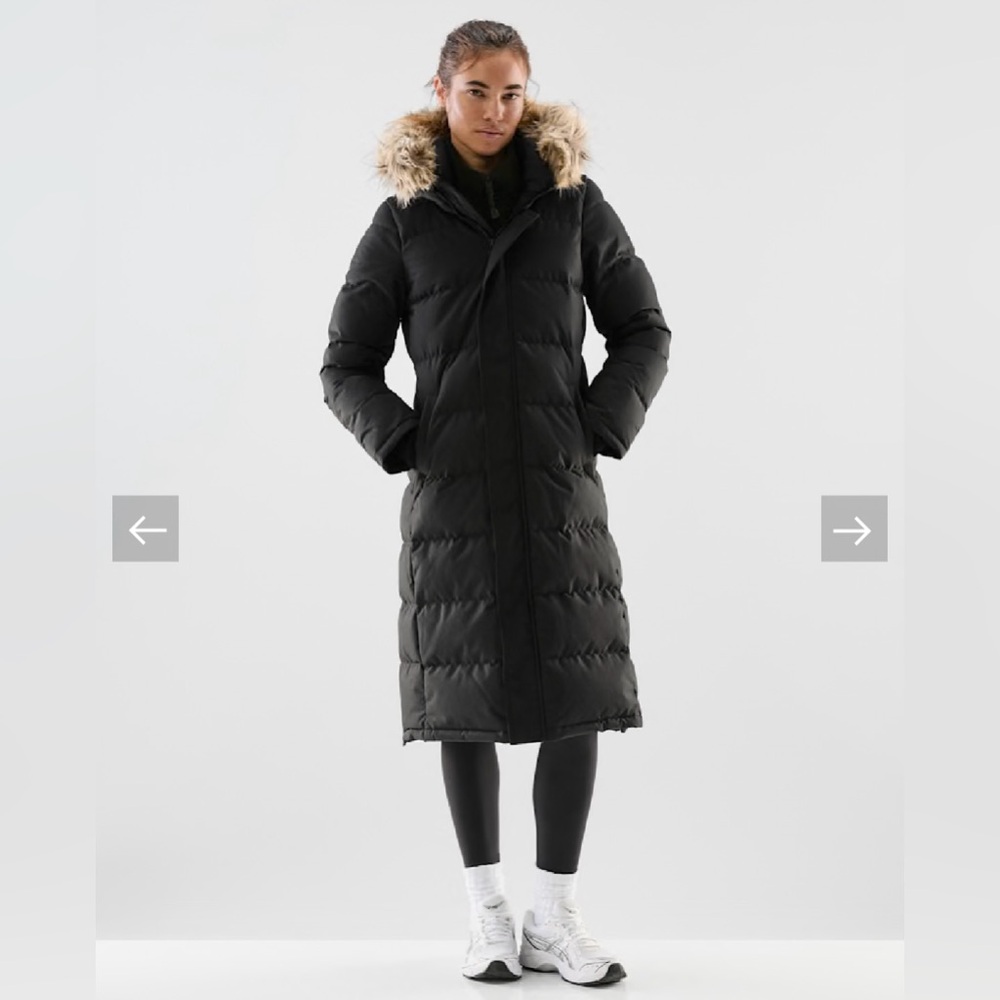 Aritzia Powder Parka Black